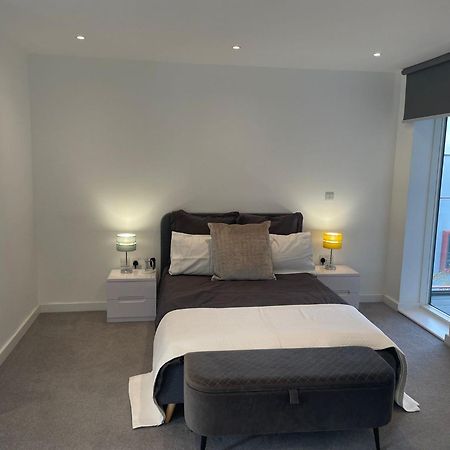 Malixa Uk Croydon Exterior foto