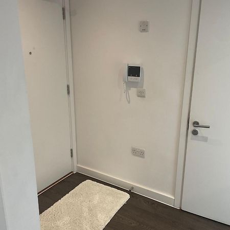 Malixa Uk Croydon Exterior foto